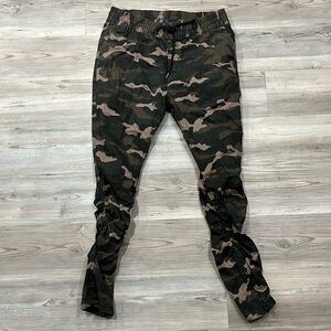 H&M camo slim joggers